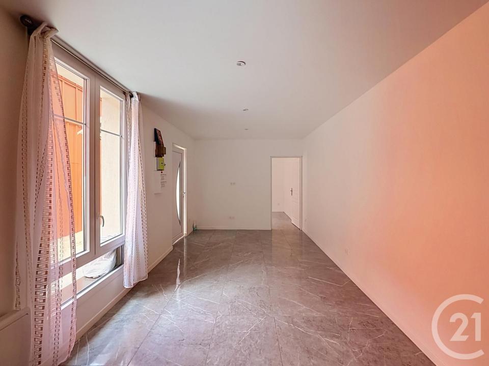 La Courneuve, Île-de-France 93120, France