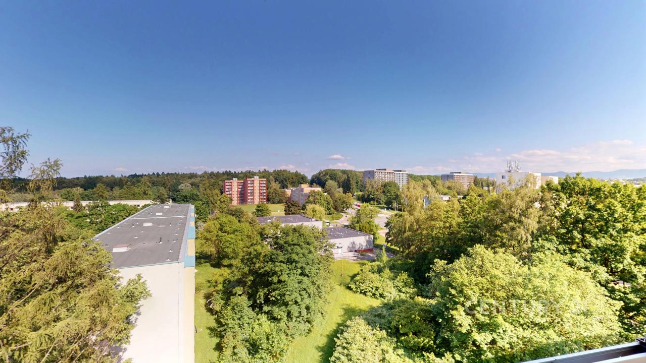 22, Dlouhá třída, Havířov, Karviná 73601, 체코