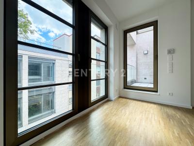 Frankfurt Am Main, Hessen 60313, Germany