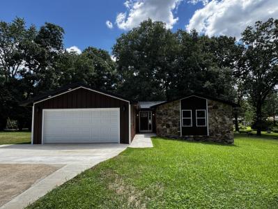 2818 Windwood Drive, Poplar Bluff, Missouri 63901, USA