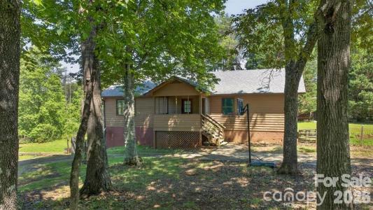 66 Misery Ridge Trail, Mill Spring, Caroline Du Nord 28756, États-Unis