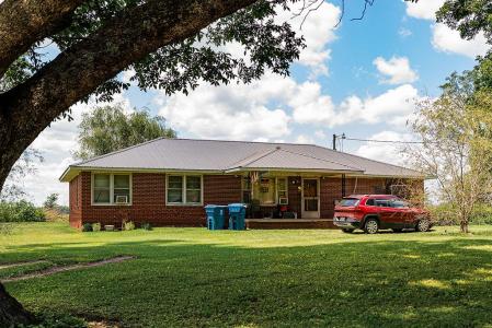542 Public Rd., Naylor, Missouri 63953, USA