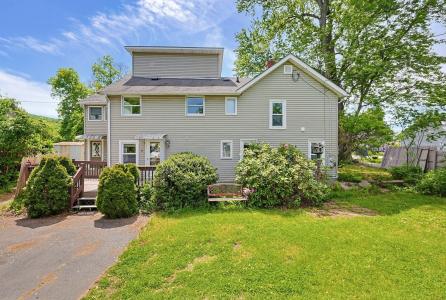 5 Packard Street, Palmer, Massachusetts 01069, USA
