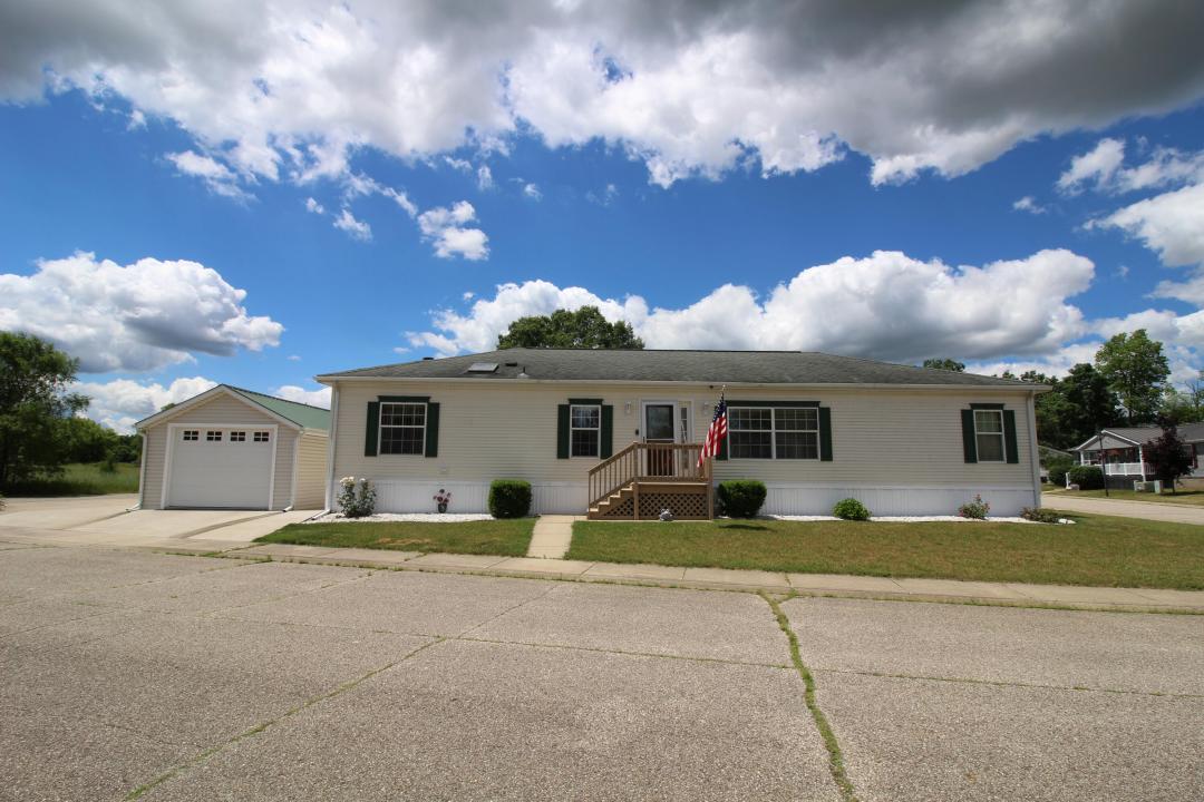 823 Raisin River Road, Three Rivers, Michigan 49093, Estados Unidos