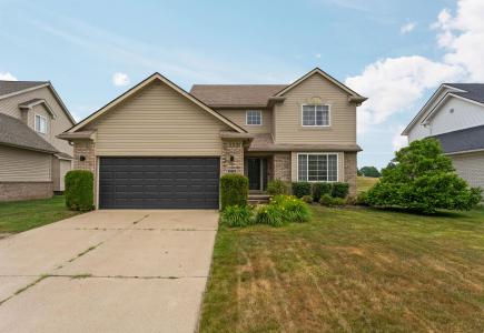 33324 Sand Piper Drive, Romulus, Michigan 48174, USA