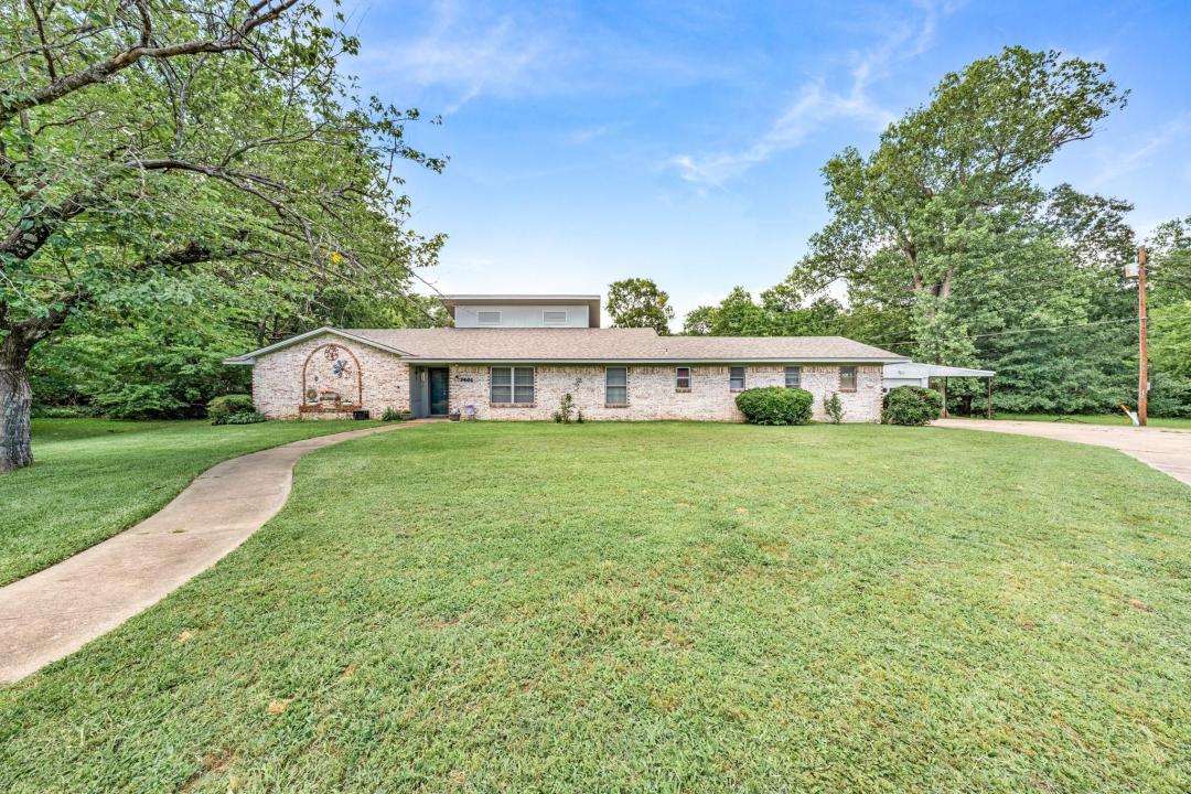2826 Birchwood Lane, Commerce, Texas 75428, USA