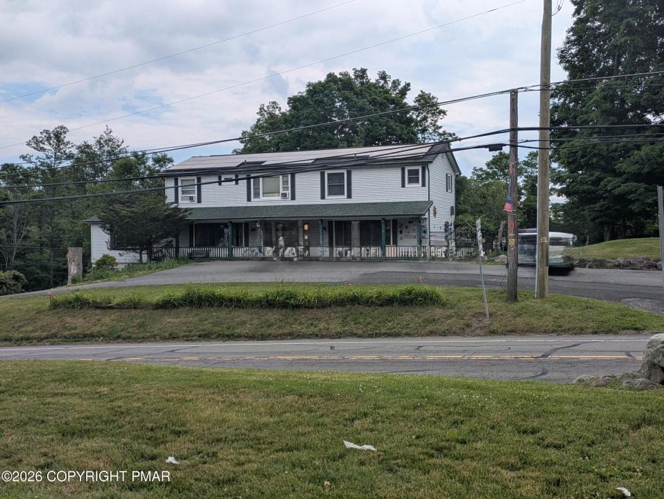 926 Route 390, Cresco, Pensylwania 18326, USA
