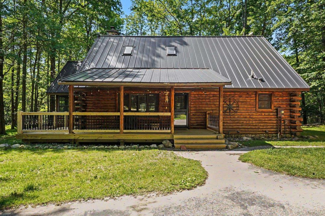 4882 White Birch, Farwell, Michigan 48622, États-Unis