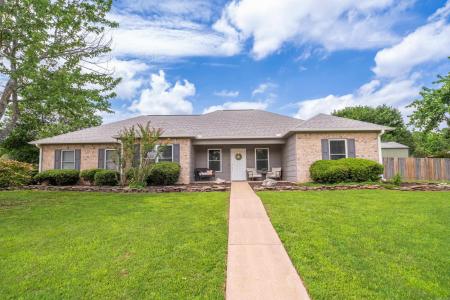 155 Mapleleaf Circle, Hot Springs, Arkansas 71901, USA