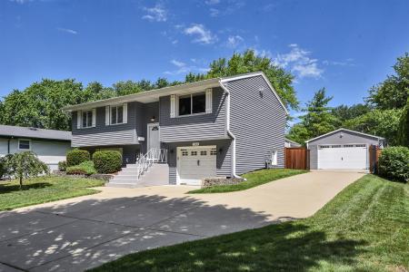 1328 Cabot Lane, Schaumburg, Illinois 60193, Stati Uniti