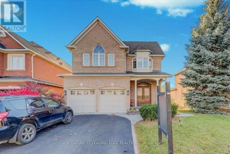 8 WOODCOCK AVENUE, Ajax (northwest Ajax), Ontario L1T 4J5, Canadá