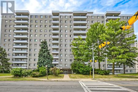 940 CALEDONIA ROAD, Toronto (yorkdale-glen Park), Ontario M6B 2G8, Canadá