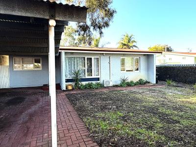 15K Calvert Way, Girrawheen, WA 6064, Australia