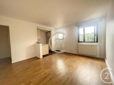 Sens, Bourgogne 89100, France