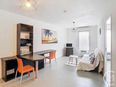 Nimes, Languedoque-Rossilhão 30000, França