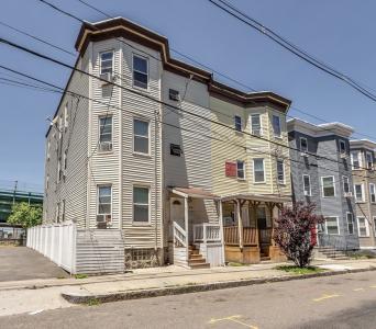 180 Chestnut Street, Chelsea, Massachusetts 02150, USA