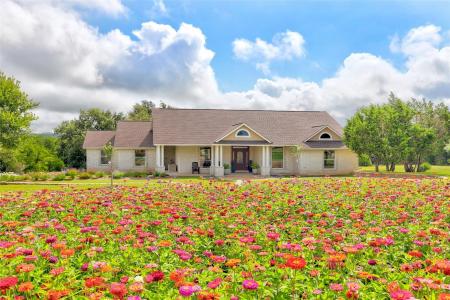 404 Mustang Way, Georgetown, Texas 78633, USA