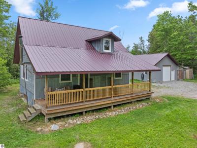9124 Jyla Lane Se, Kalkaska, Michigan 49646, USA