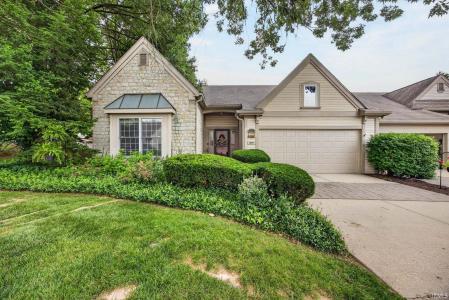 2803 S St Remy Circle, Bloomington, Indiana 47401, États-Unis
