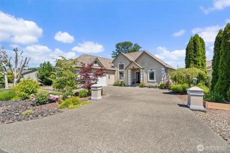 153 Newaukum Village Drive, Chehalis, Washington 98532