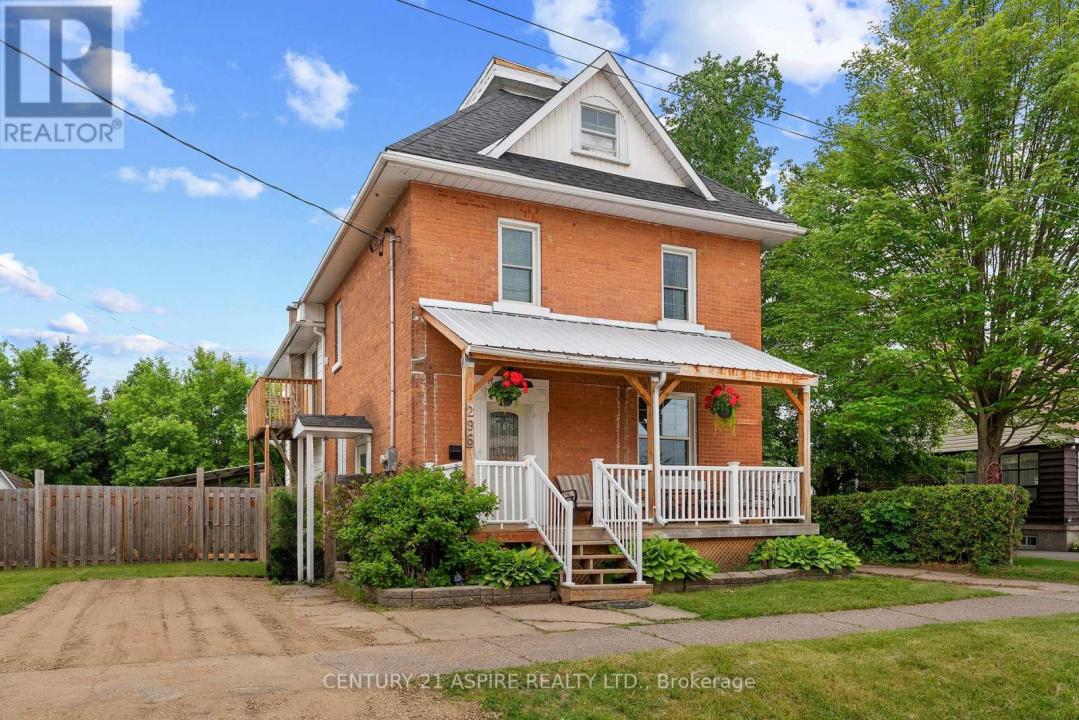 296 FIRST AVENUE NORTH, Pembroke, Ontario K8A 5C2, Canadá