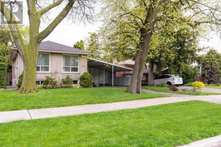 82 HADRIAN DRIVE, Toronto (elms-old Rexdale), Онтарио M9W 1V4, Канада