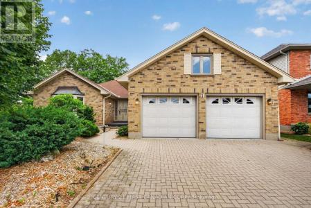 1 SPORTS FIELD CRESCENT, London South (south K), Ontario N6K 4J9, Canada