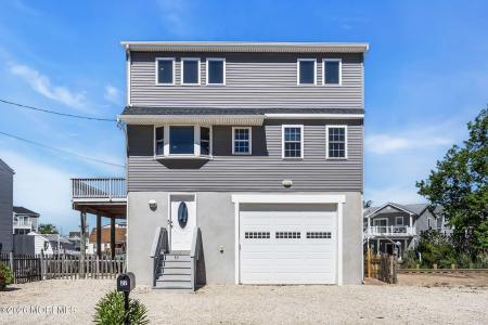 27 Robert Drive, Manahawkin, New Jersey 08050, États-Unis
