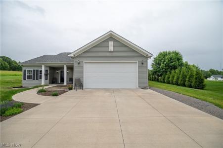 195 Concord Drive, East Palestine, Ohio 44413, USA