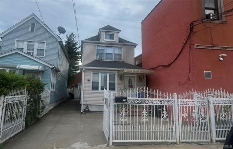 8812 219th Street, Queens Village, New York 11427, USA