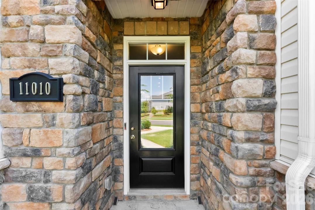 11010 Chalkbark Lane, Charlotte, Caroline Du Nord 28262, États-Unis