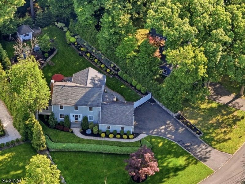 62 Fells Rd, Verona Twp., New Jersey 07044, USA