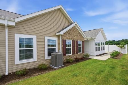 1264 Sandy Ridge Drive, Sarver, Pennsylvania 16055, USA