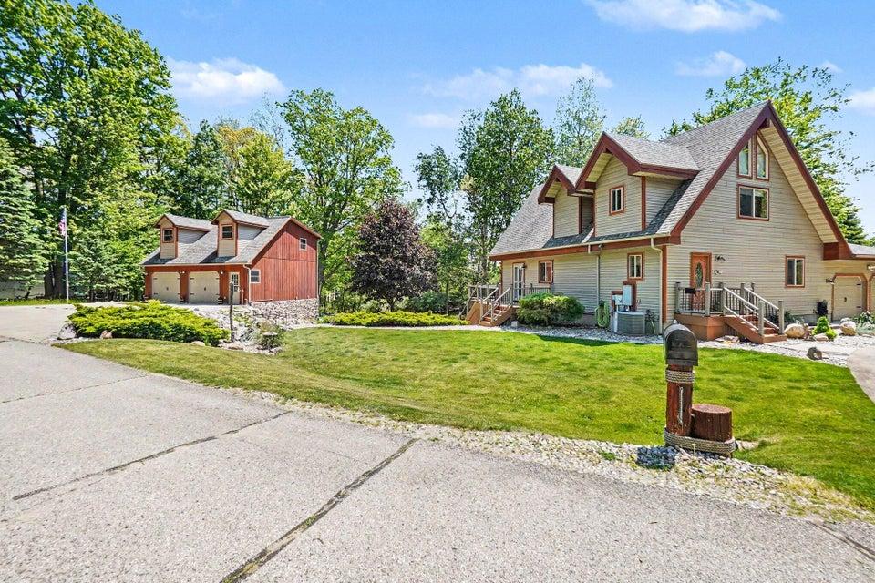 2000 Granada Court, Weidman, Michigan 48893, Stati Uniti