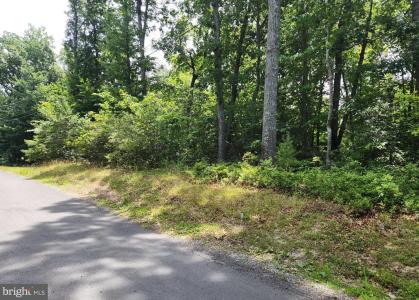 409 Stallion Lane, Lusby, Maryland 20657, USA