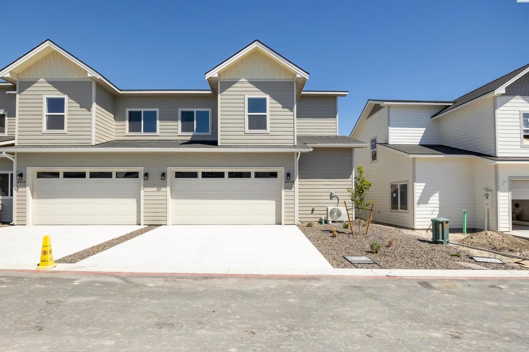 4448 Conifer St, West Richland, Washington 99353, USA