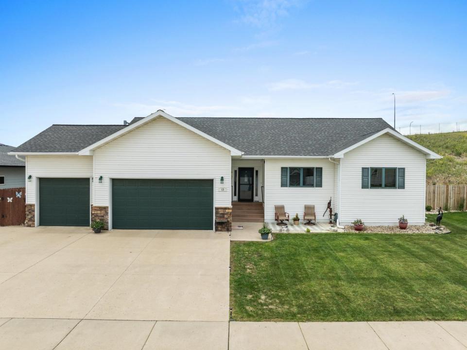 13 NW 30th St, Minot, Dakota Du Nord 58703, États-Unis