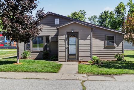 1017 Giddings Street, Kelley, Iowa 50134, USA
