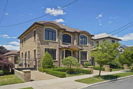 157-36 85th Street, Howard Beach, New York 11414, USA