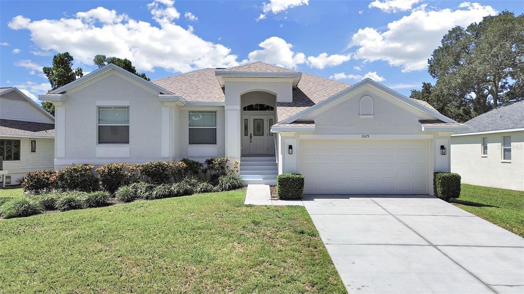 1025 Lake Avoca Place, Tarpon Springs, Floride 34689, États-Unis