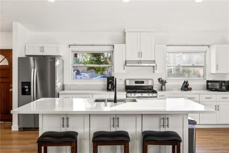 1019 W Pine W Pine, West Covina, Californie 91790, États-Unis