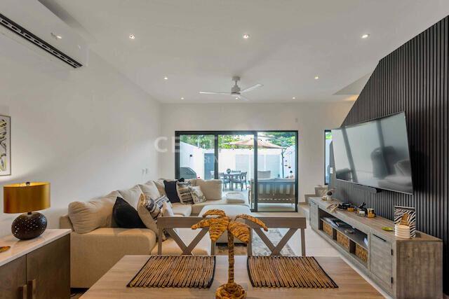 Cupecoy Estates Two Bedroom Modern Condo for Sale, Cupecoy, Sint Maarten