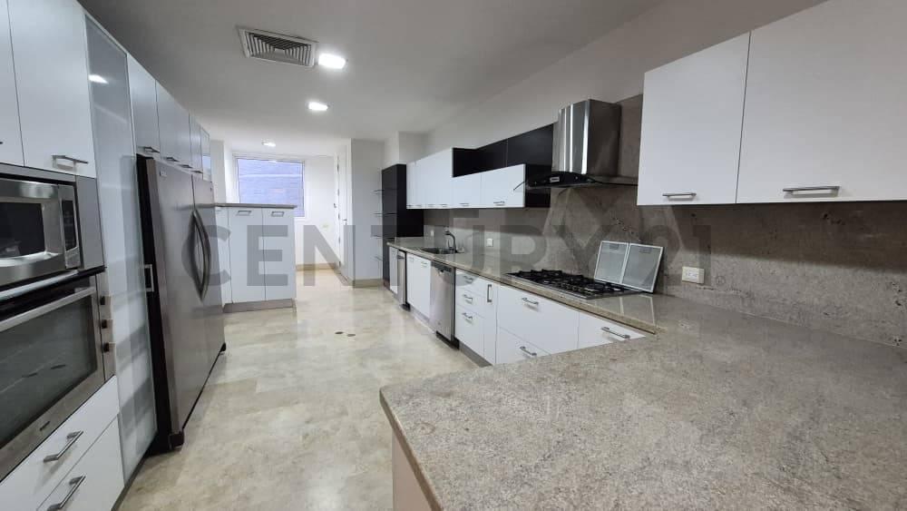 Av Principal Alquiler de Apartamento en Res. Casa Blanca, Valencia, Carabobo 00001, Venezuela