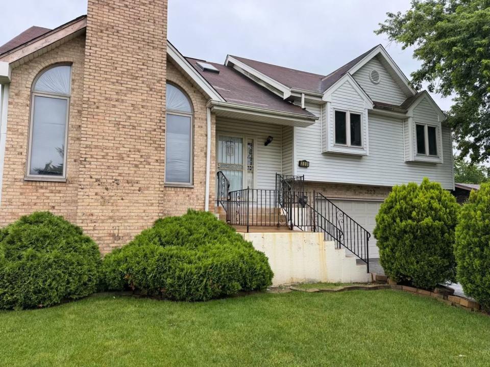 223 S Dante Avenue, Glenwood, Illinois 60425, États-Unis