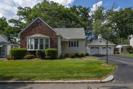 128 Holly Ave, Manchester, New Hampshire 03103, USA