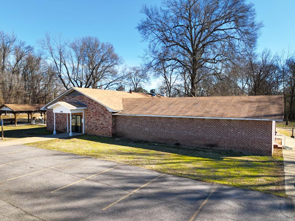 706 N Brown, Clarksville, Arkansas 72830, USA