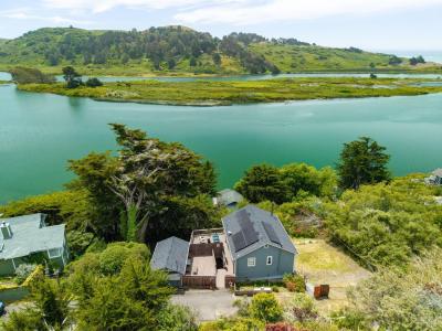 10591 Pacific Ave, Jenner, California 95450, USA