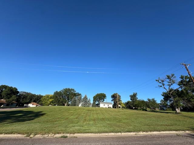 900 6th St., Springfield, South Dakota 57062, USA