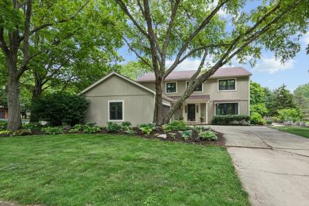 1040 N Charles Street, Naperville, Illinois 60563, USA