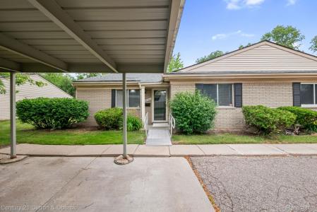 26596 Franklin Pointe Drive, Southfield, Michigan 48034, États-Unis